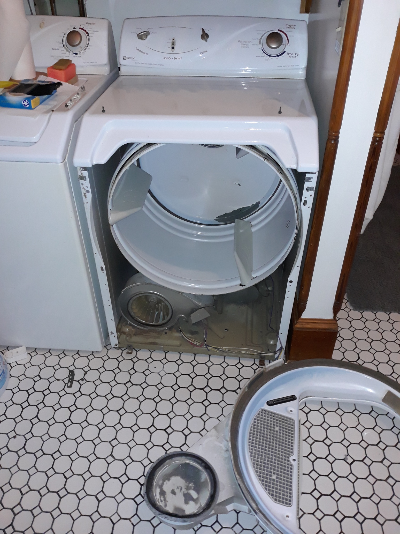 appliance repair dryer repair replacement of the broken tumbler and installation of a new belt hawkes ave sky lake orlando fl 32809
