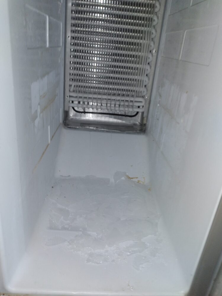 appliance repair refrigerator repair found drain line clogged clean and cleared drain line van lieu st kissimmee fl 34744