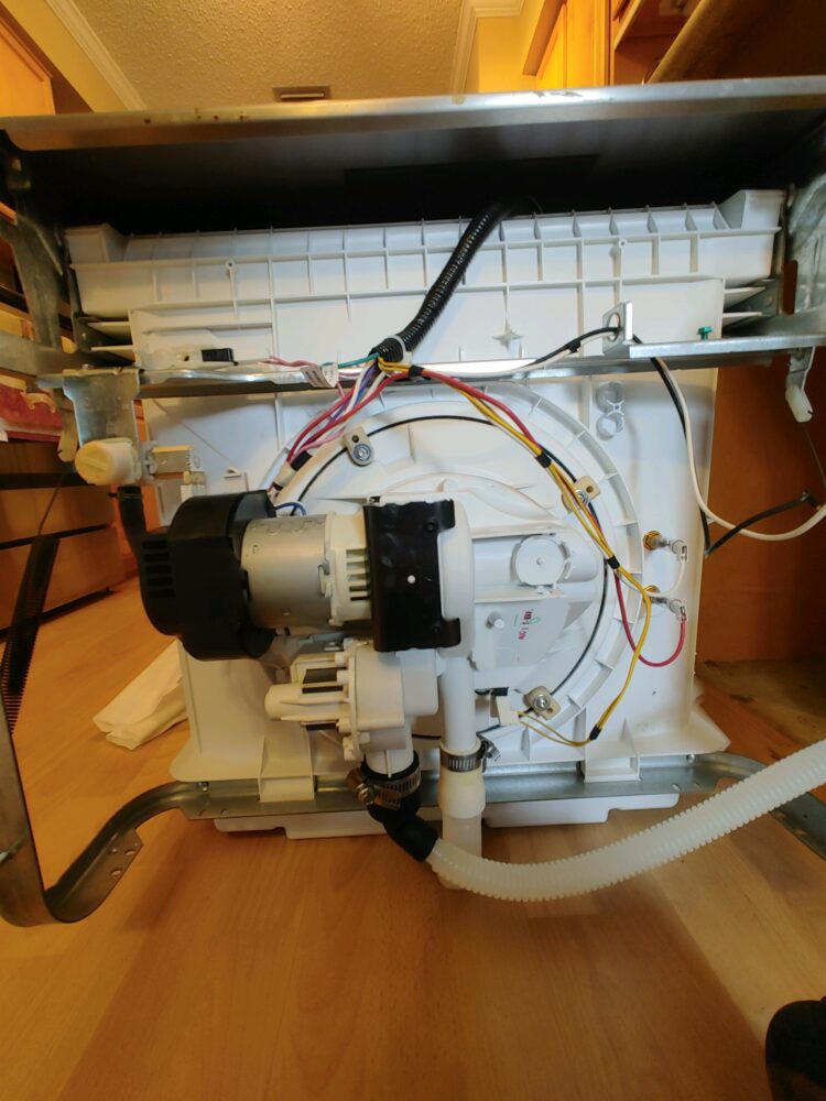appliance repair dishwasher reapir replaced leaking valve touraine avenue conway orlando fl 32812