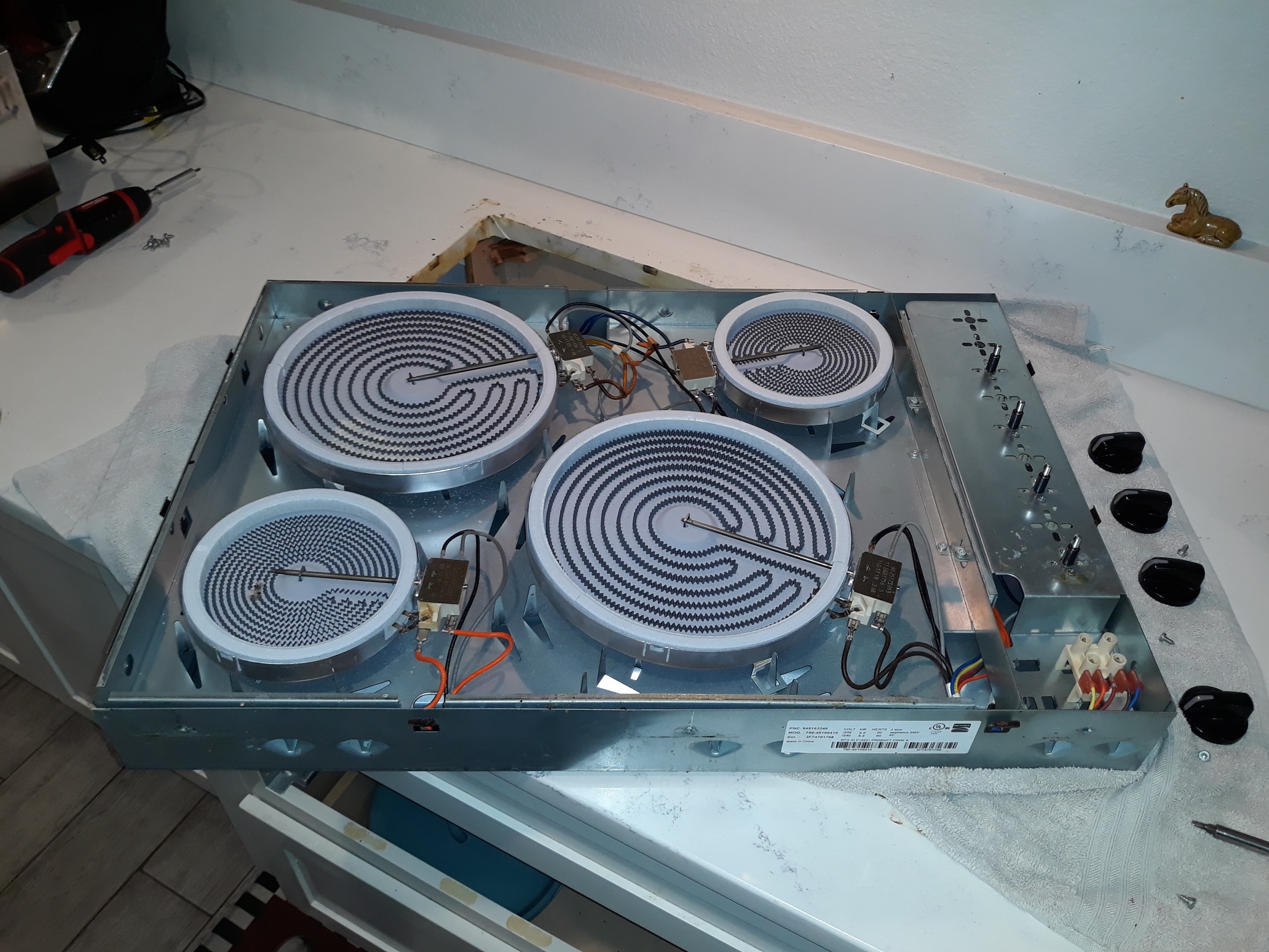 appliance repair cooktop repair repair require replacement of the failed heating element with a burned open coil co rd 535 sumterville fl 33585