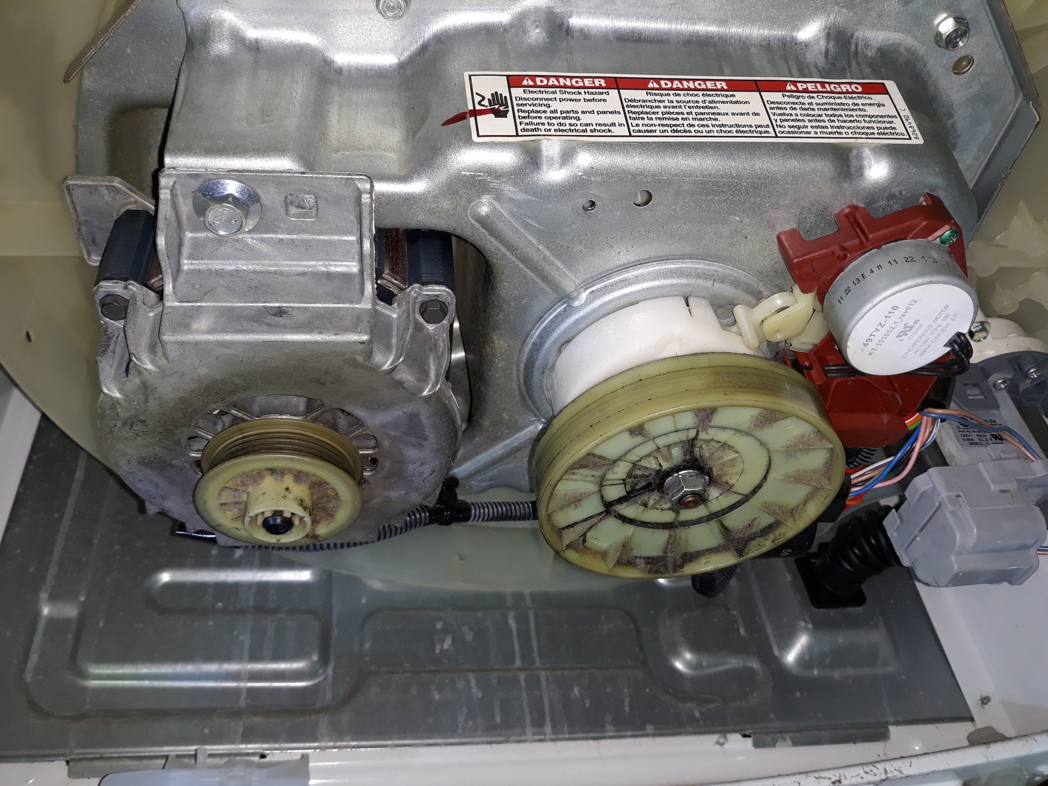 appliance repair washer repair repaired by replacement of the failed drive gear assembly and clutch assembly with new parts golden eagle dr wildwood oxford fl 34484